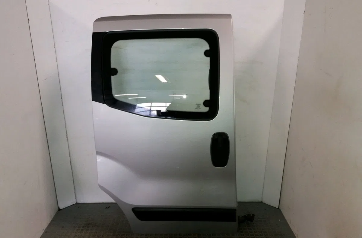 Porte coulissante d Fiat QUBO (225_) 1.3 d multijet (225cxb1a, 225axb1a, 225cxb11, 225axb11,... (2008) occasion