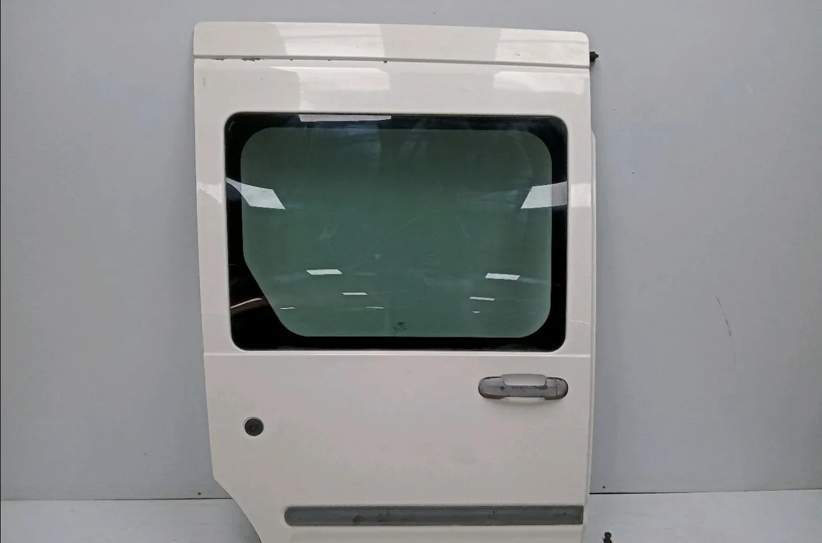 Porte coulissante d Ford TRANSIT CONNECT (P65_, P70_, P80_) 1.8 tdci (2002-2013) 3 portes occasion