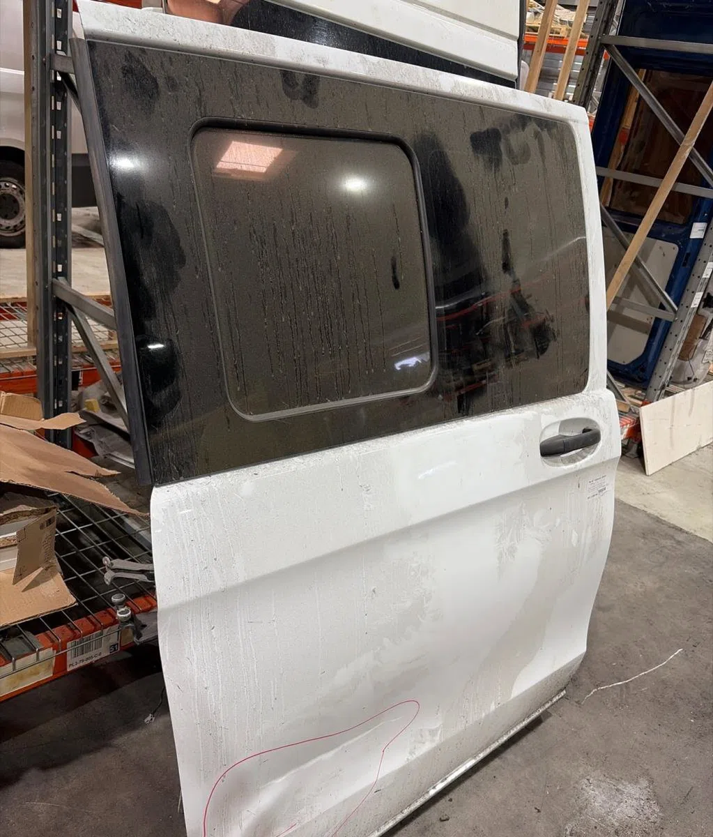 Porte coulissante d Mercedes-benz VITO Mixto (Double Cabin) (W447) 116 cdi (447.701, 447.703, 447.705) (2014) occasion