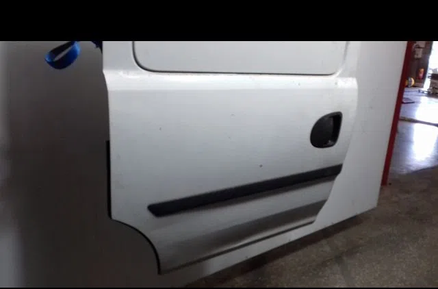Porte coulissante d Opel COMBO Camionnette-Monospace 1.3 cdti 16v (2005-2012) occasion