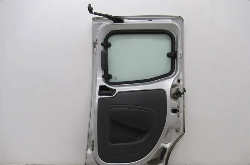 Porte coulissante d Peugeot BIPPER TEPEE 1.4 hdi (2008) occasion