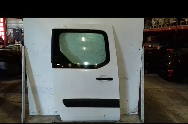 Porte coulissante d Peugeot PARTNER Camionnette-Monospace 1.6 bluehdi 100 (2015) occasion