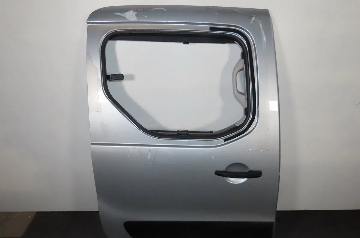 Porte coulissante d Peugeot PARTNER TEPEE 1.6 bluehdi 100 (2014) occasion