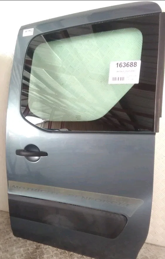 Porte coulissante g Citroen BERLINGO Camionnette-Monospace (B9) 1.6 hdi 90 16v (2008) 3 portes occasion