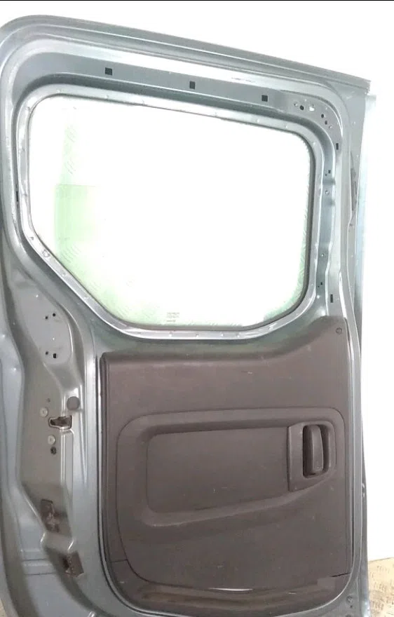 Porte coulissante g Citroen BERLINGO Camionnette-Monospace (B9) 1.6 hdi 90 16v (2008) 3 portes occasion