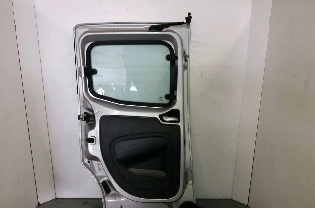 Porte coulissante g Fiat QUBO (225_) 1.3 d multijet (225cxb1a, 225axb1a, 225cxb11, 225axb11,... (2008) occasion