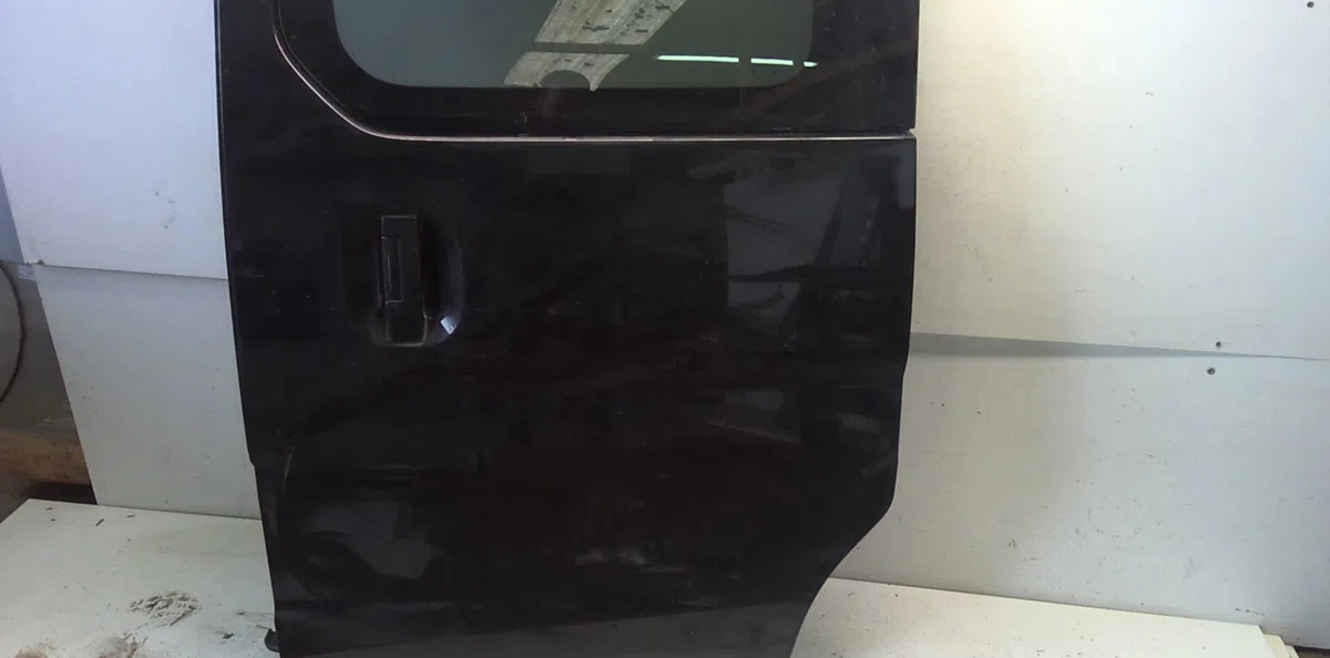 Porte coulissante g Nissan NV200 - EVALIA Autobus-Autocar 1.5 dci 110 (m20, m20m) (2011) occasion