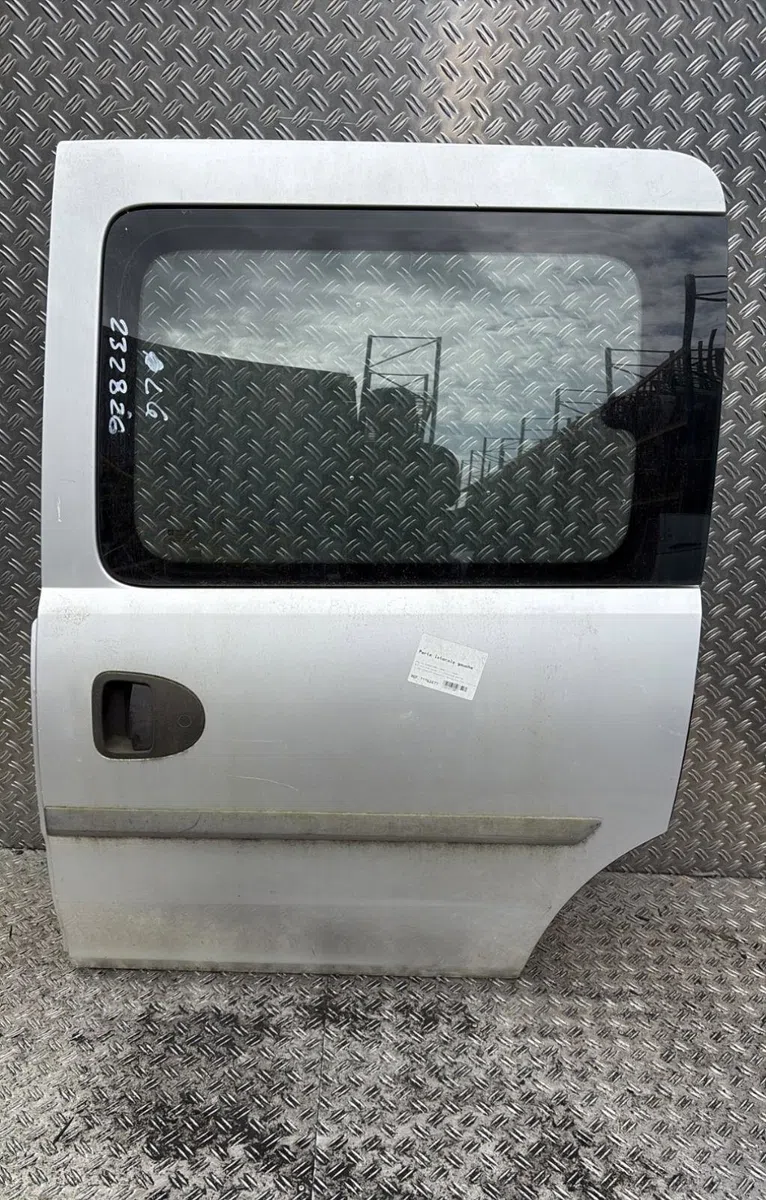 Porte coulissante g Opel COMBO Tour 1.7 dti 16v (2001-2004) occasion