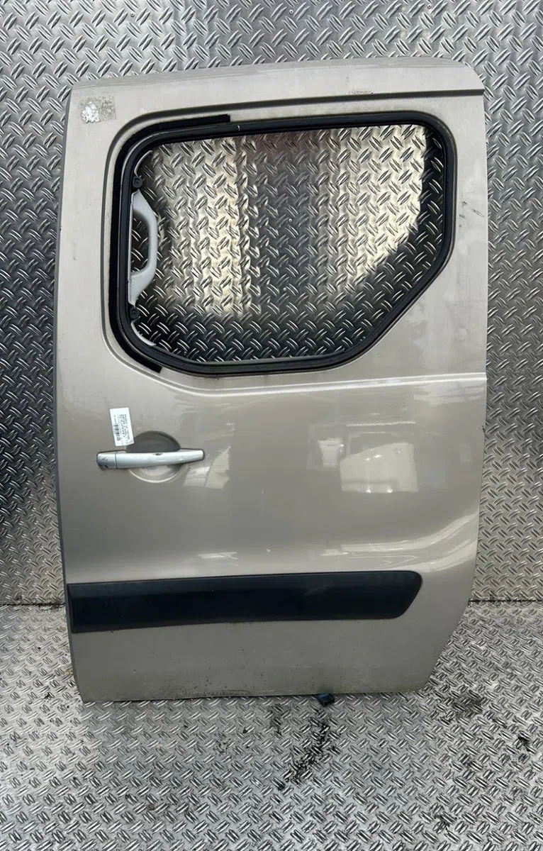 Porte coulissante g Peugeot PARTNER Camionnette-Monospace 1.6 hdi - bluehdi 75 (2011) occasion