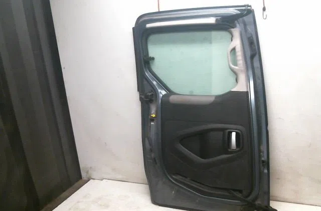 Porte coulissante g Peugeot PARTNER Monospace (5_, G_) 1.6 hdi 90 (2005-2015) occasion
