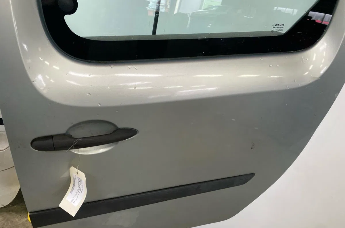 Porte coulissante g Renault KANGOO - GRAND KANGOO II (KW0-1_) 1.5 dci 85 (kw0k, kw0l, kw0b) (2008) 4 portes occasion