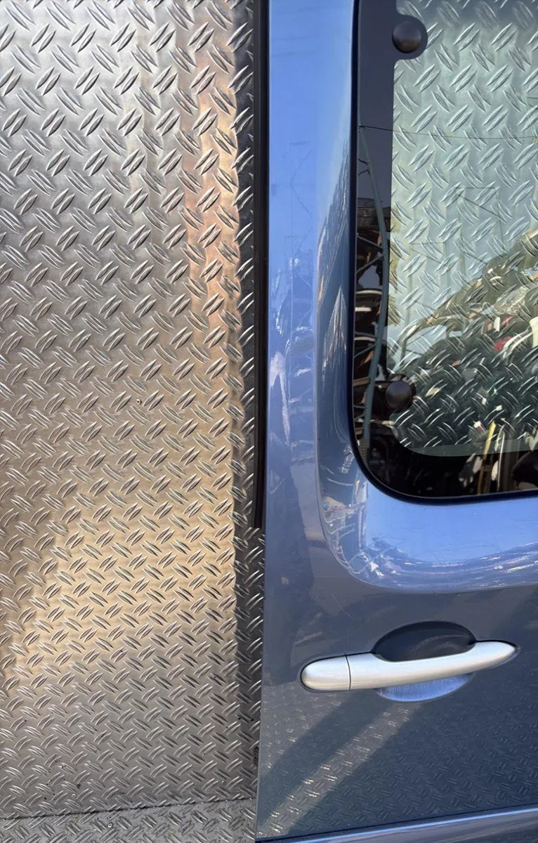 Porte coulissante g Renault KANGOO - GRAND KANGOO II (KW0-1_) 1.6 16v flex (kw01) (2008) occasion