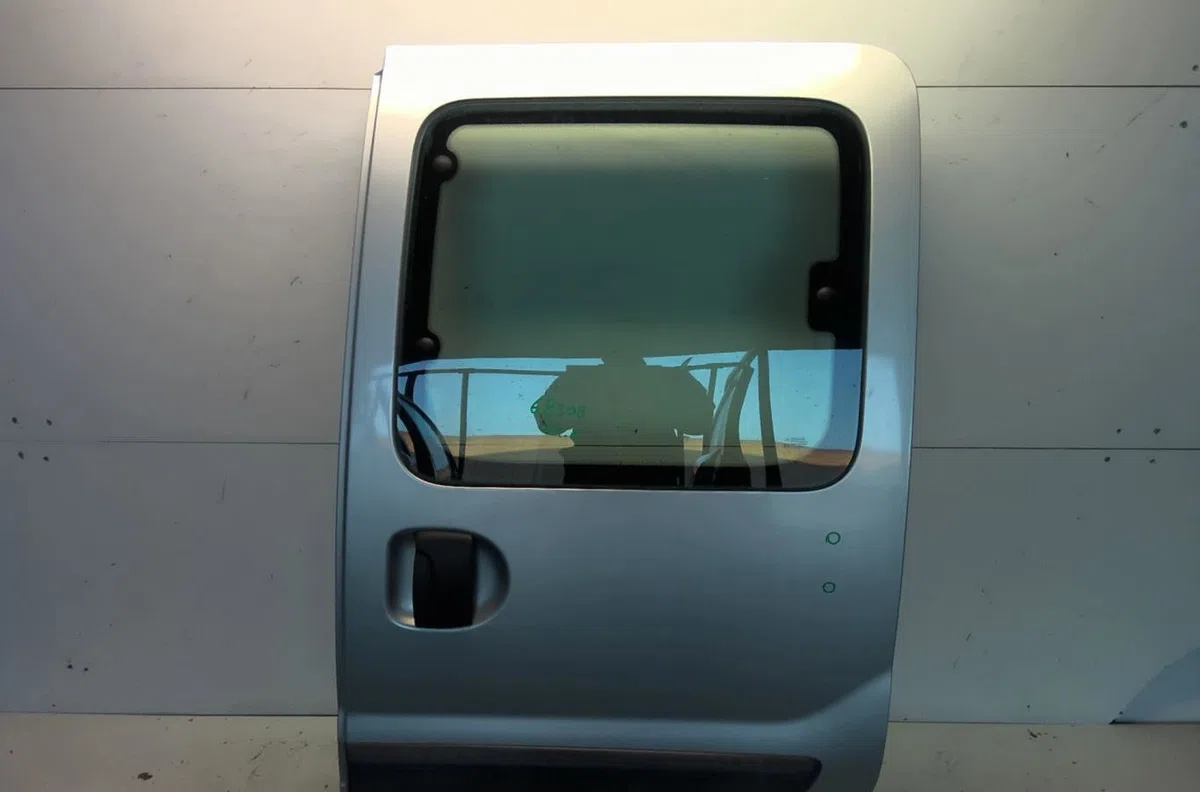 Porte coulissante g Renault KANGOO (KC0-1_) 1.2 16v (kc05, kc06, kc03, kc0t, kc0w, kc1d) (2001) occasion