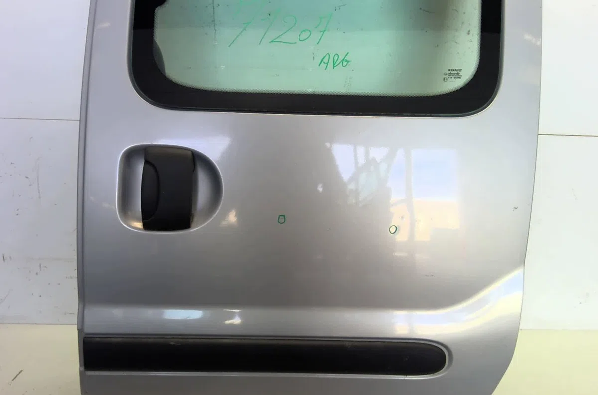 Porte coulissante g Renault KANGOO (KC0-1_) D 65 1.9 (kc0e, kc02, kc0j, kc0n) (1997-2001) occasion