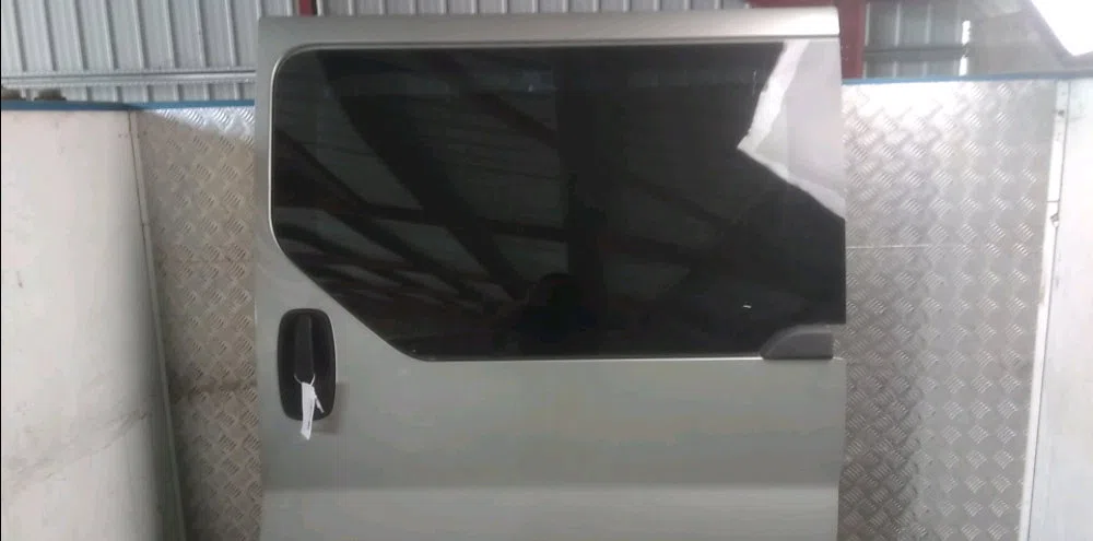 Porte coulissante g Renault TRAFIC II Camionnette (FL) 2.0 dci 90 (fl0h) (2006) occasion