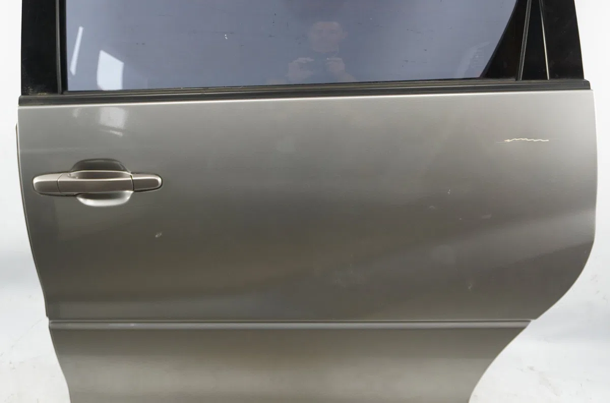 Porte coulissante g Toyota PREVIA II (_R3_) 2.0 d-4d (clr30_) (2001-2006) occasion