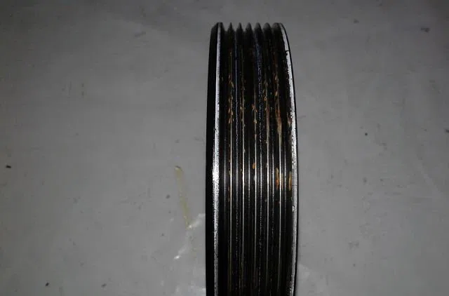 Poulie de vilebrequin Peugeot 207-207 (WA_, WC_) 1.6 16v vti (2007-2012) 5 portes occasion