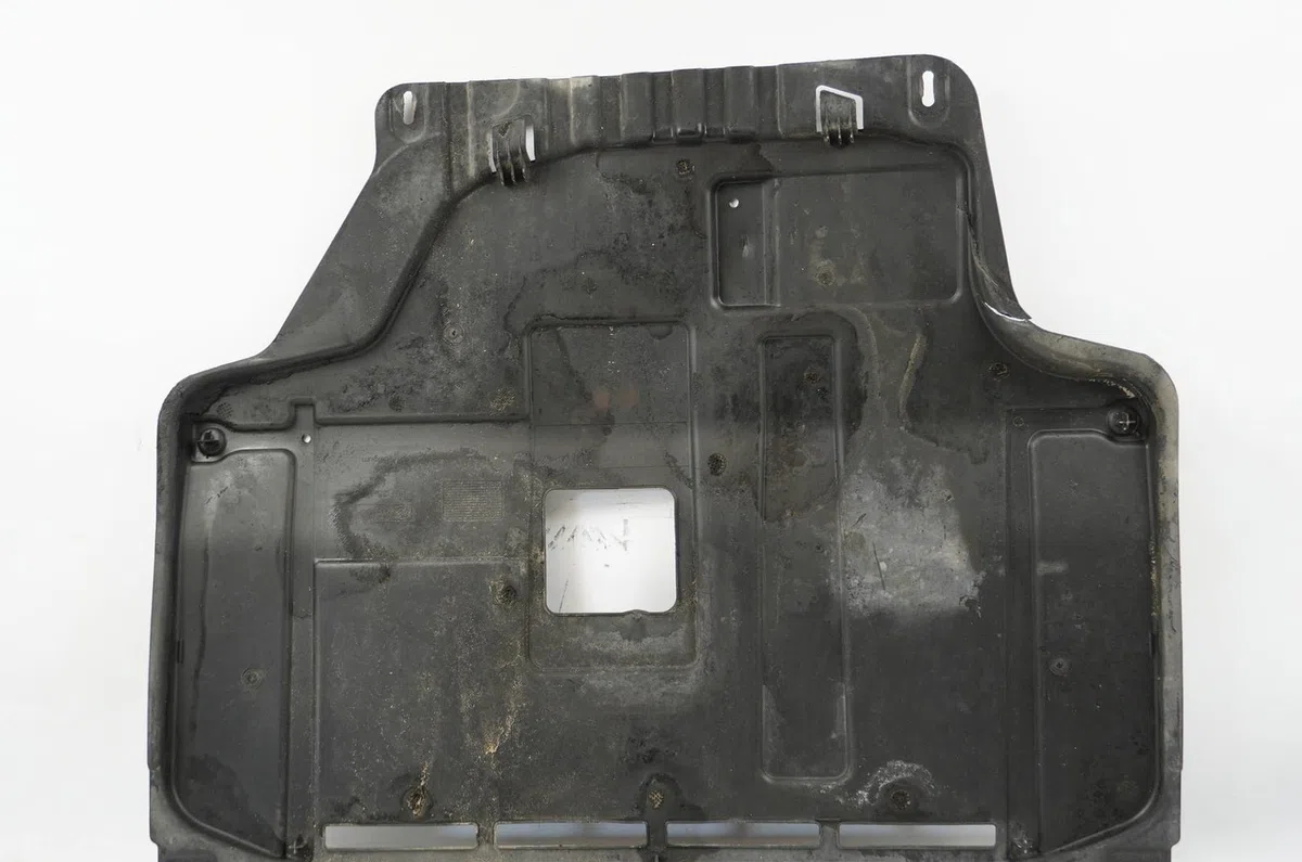 Protection carter huile Ford FIESTA VI (CB1, CCN) 1.4 tdci (2010-2012) 3 portes occasion