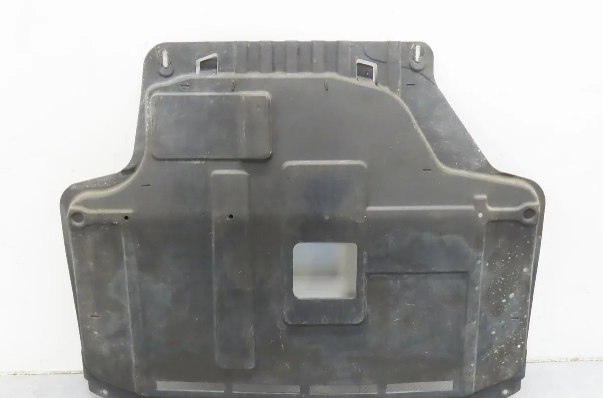 Protection carter huile Ford FIESTA VI (CB1, CCN) 1.4 tdci (2010-2012) 3 portes occasion