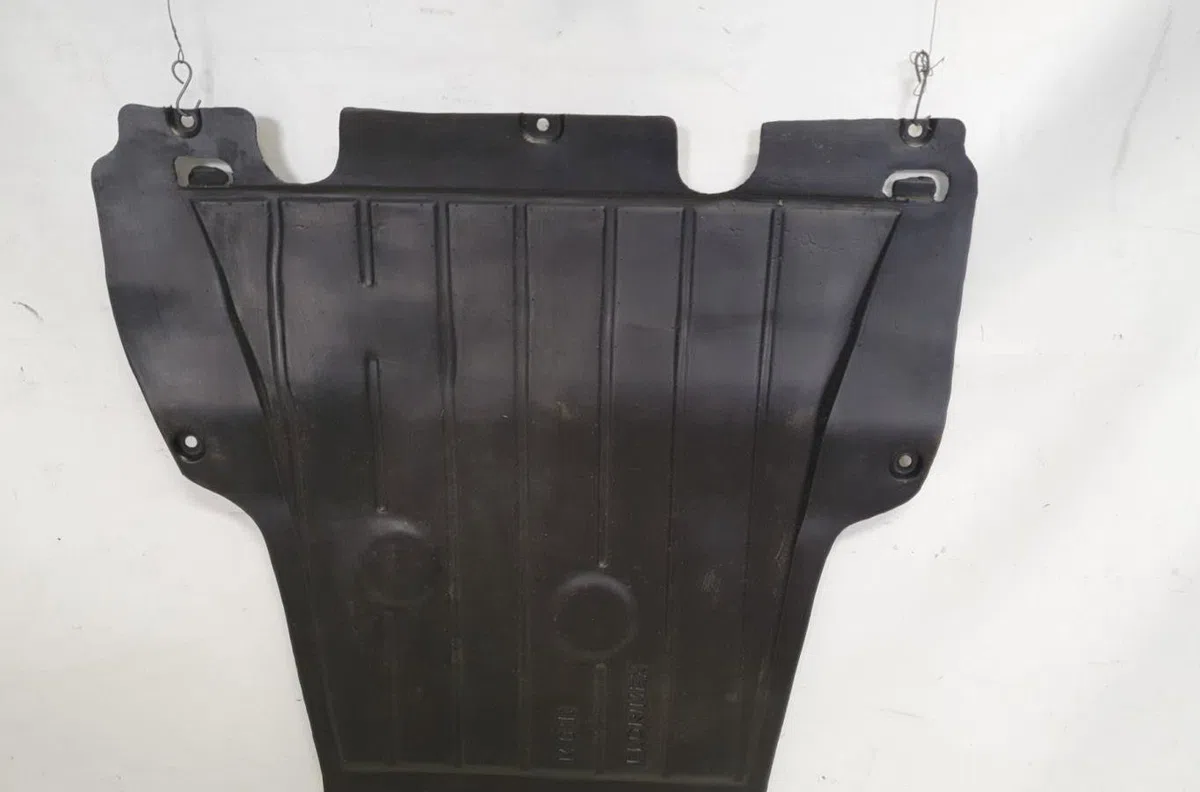 Protection carter huile RENAULT CLIO 3 PHASE 1 occasion
