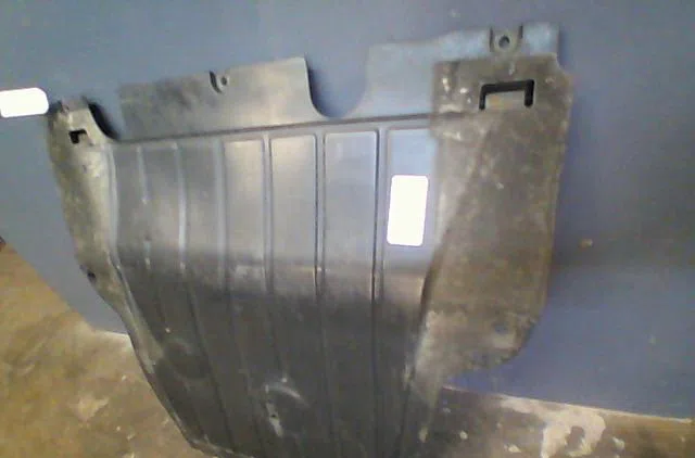 Protection carter huile Renault CLIO III (BR0-1, CR0-1) 1.5 dci (br17, cr17) (2005-2012) 5 portes occasion