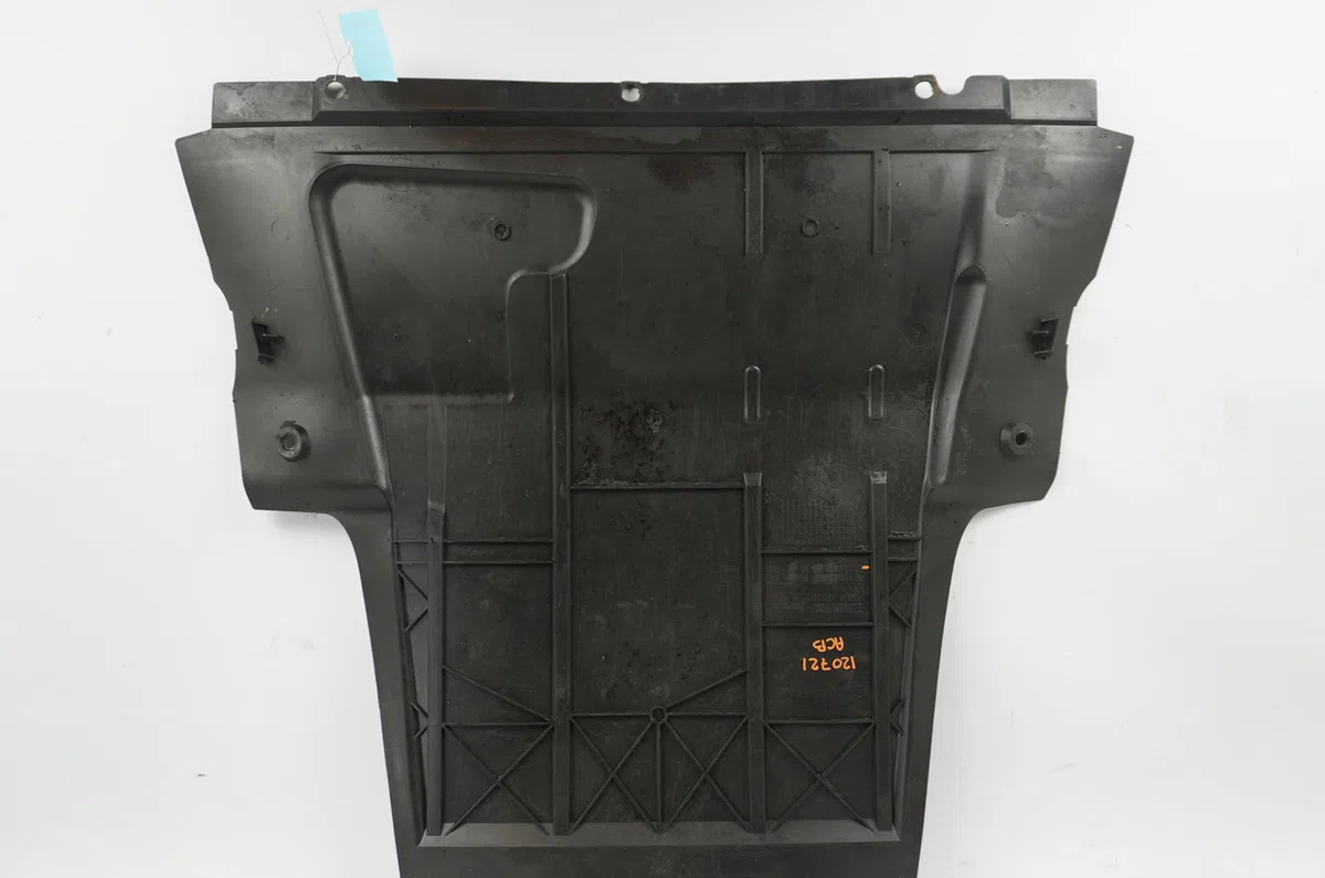 Protection carter huile Renault MEGANE II A trois volumes (LM0-1_) 1.4 (2003) occasion
