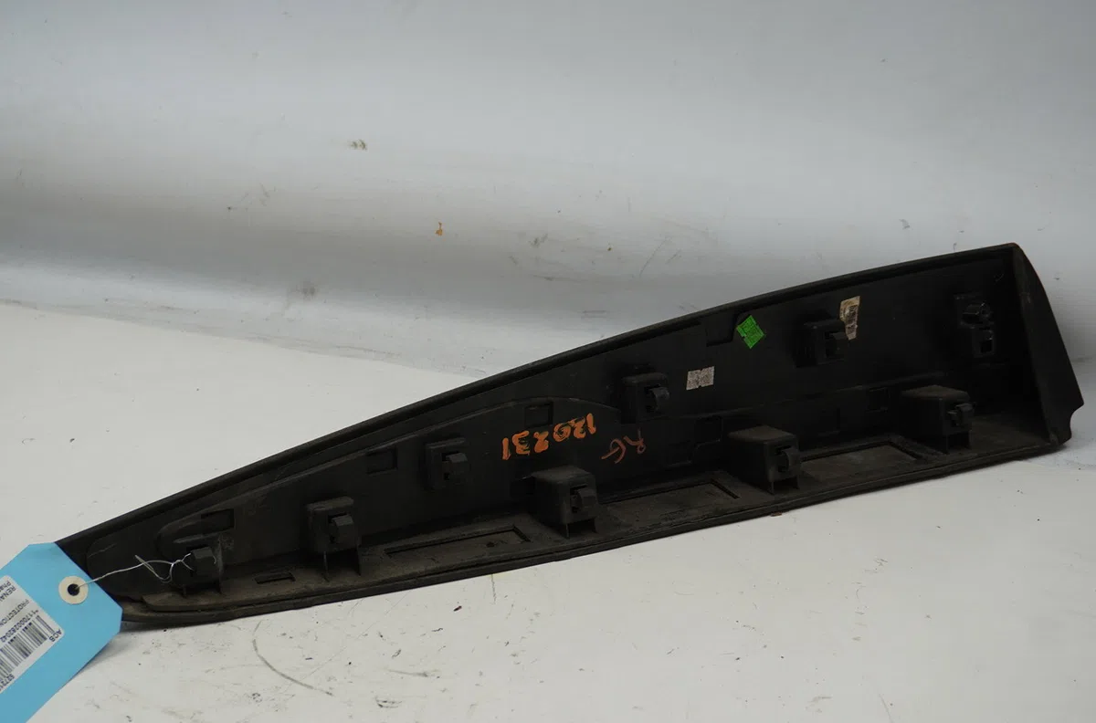 Protection porte arg Renault CLIO IV (BH_) 1.2 16v (2012) occasion