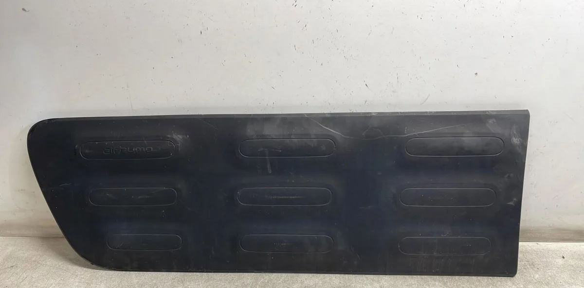 Protection porte avg Citroen C4 CACTUS 1.2 vti 82 (2014) 5 portes occasion