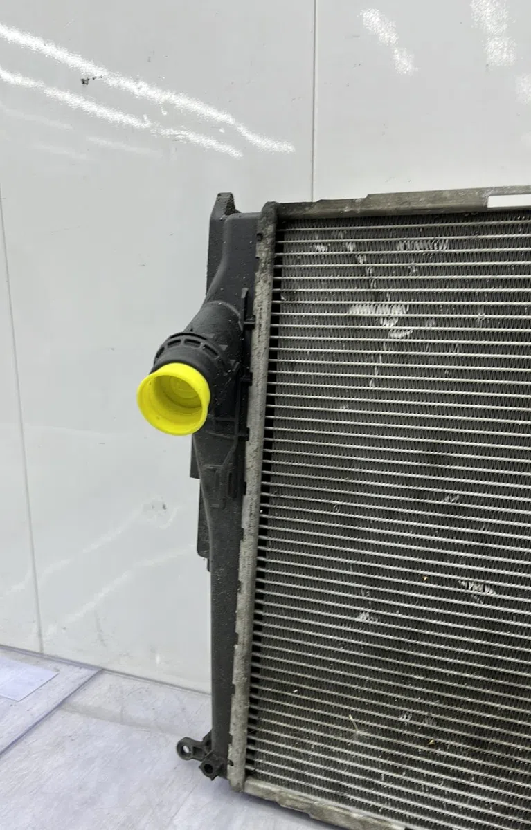 Radiateur BMW SERIE 3 E91 TOURING PHASE 1 BREAK occasion