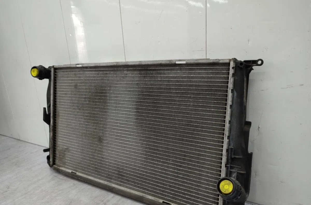Radiateur BMW SERIE 3 E91 TOURING PHASE 2 BREAK occasion