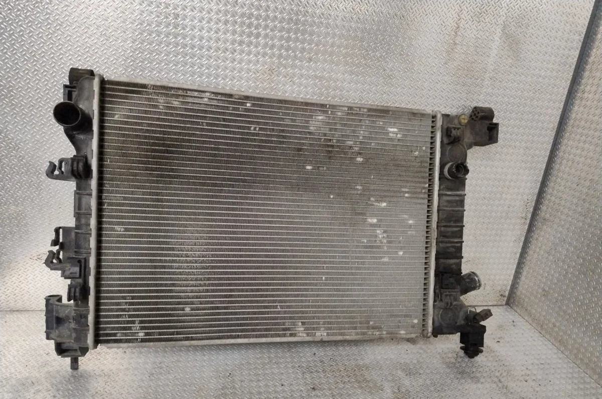 Radiateur Chevrolet AVEO A trois volumes (T300) 1.2 (2011) occasion