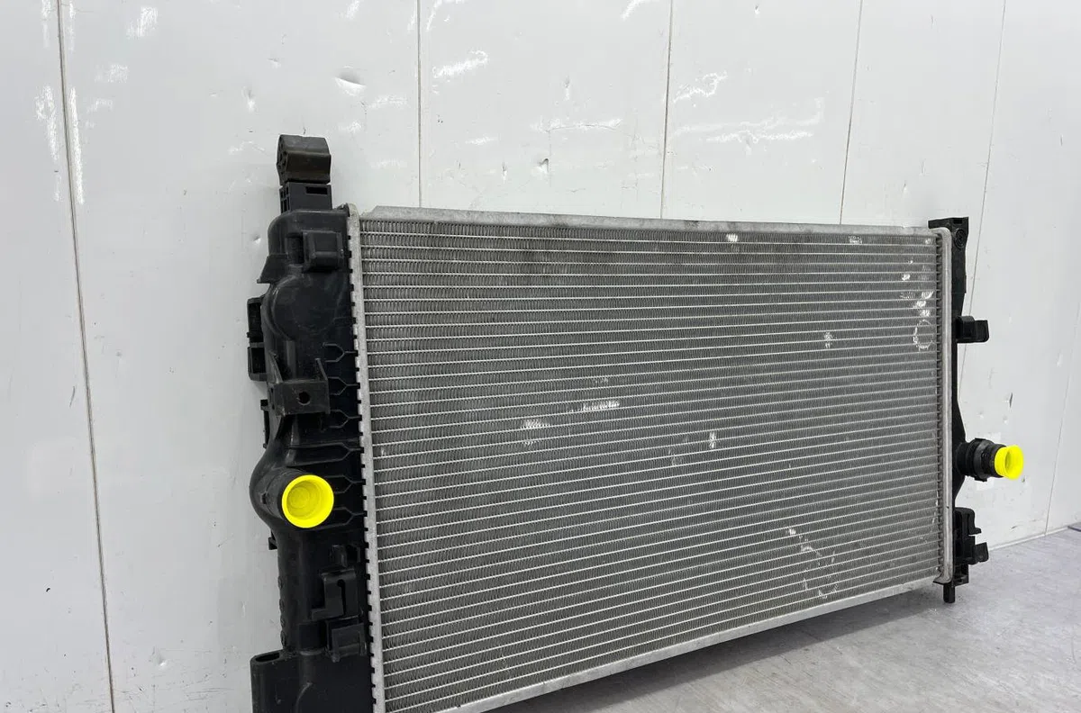Radiateur CHEVROLET CRUZE BREAK occasion
