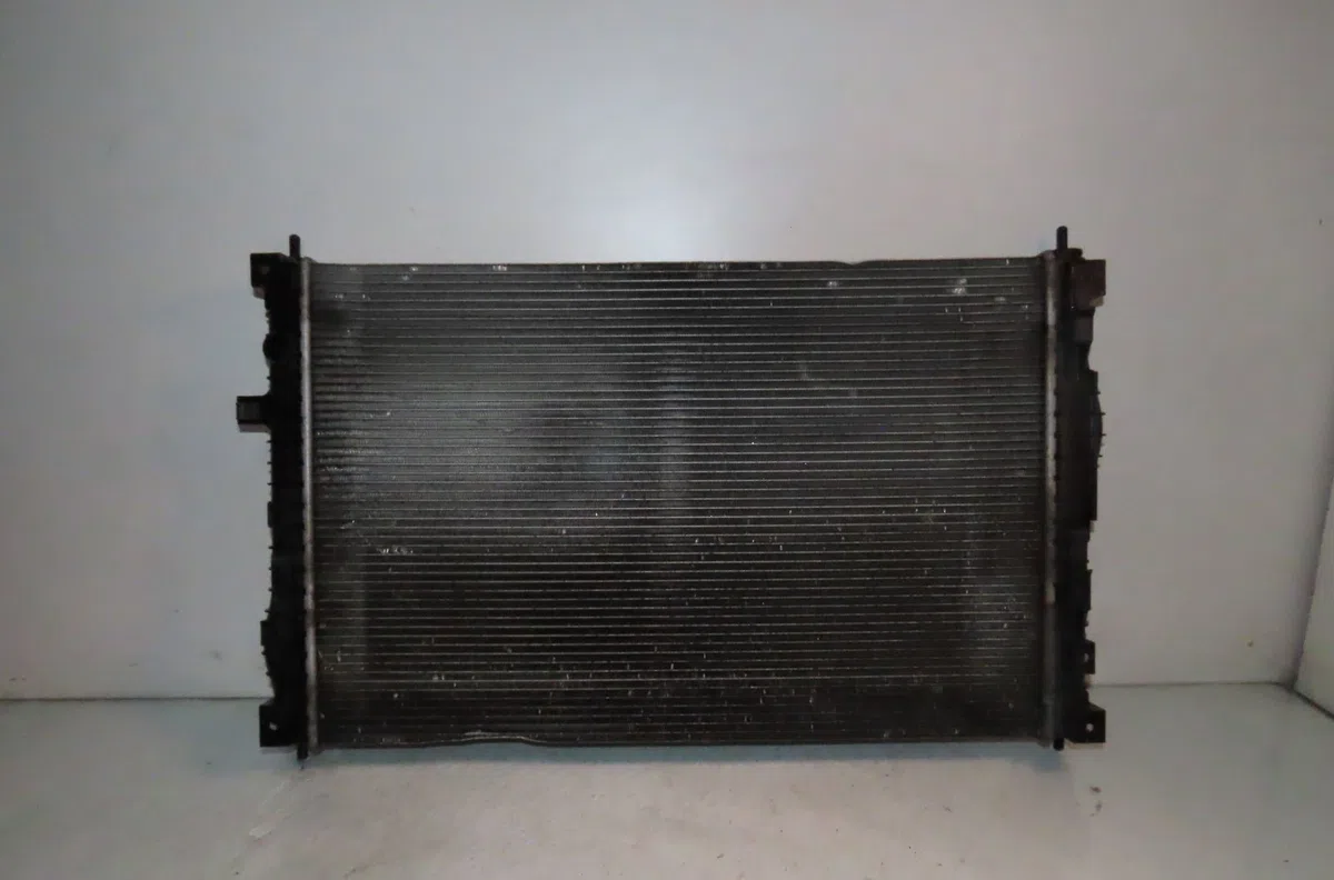 Radiateur Citroën C4 PICASSO II 2.0 bluehdi 150 (2013) occasion