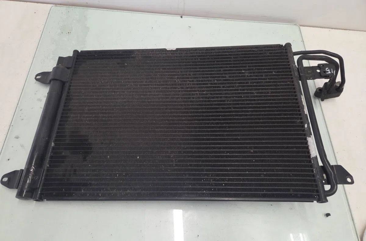 Radiateur - condenseur clim AUDI A3 2 SPORTBACK PHASE 1 occasion