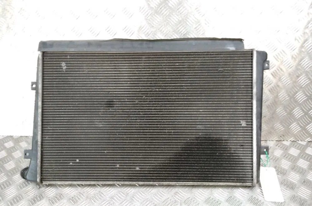 Radiateur - condenseur clim Audi A3 (8P1) 1.9 tdi (2003-2010) 3 portes occasion