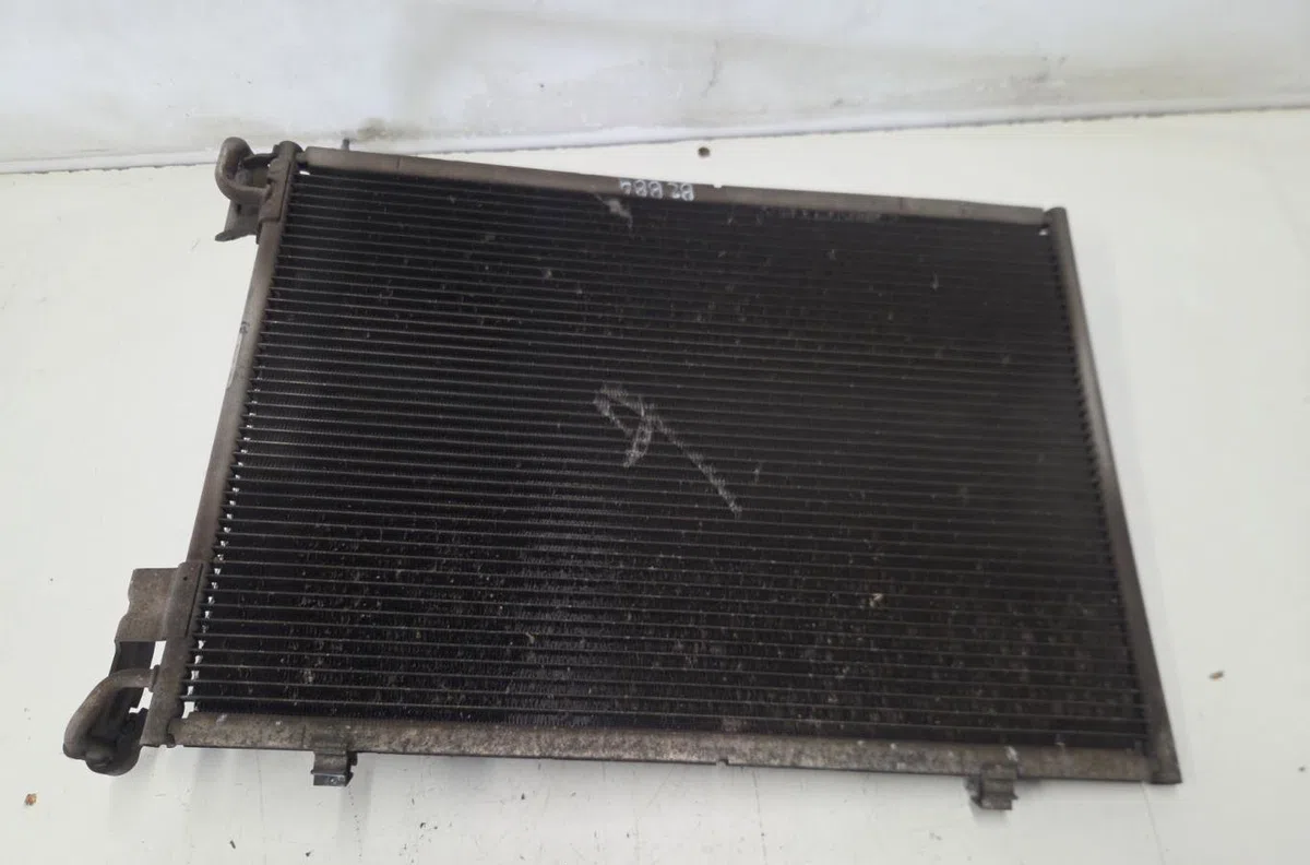 Radiateur - condenseur clim FORD FIESTA 6 PHASE 1 occasion