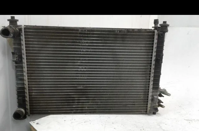 Radiateur - condenseur clim Ford FIESTA V (JH_, JD_) 1.4 tdci (2001-2008) 5 portes occasion