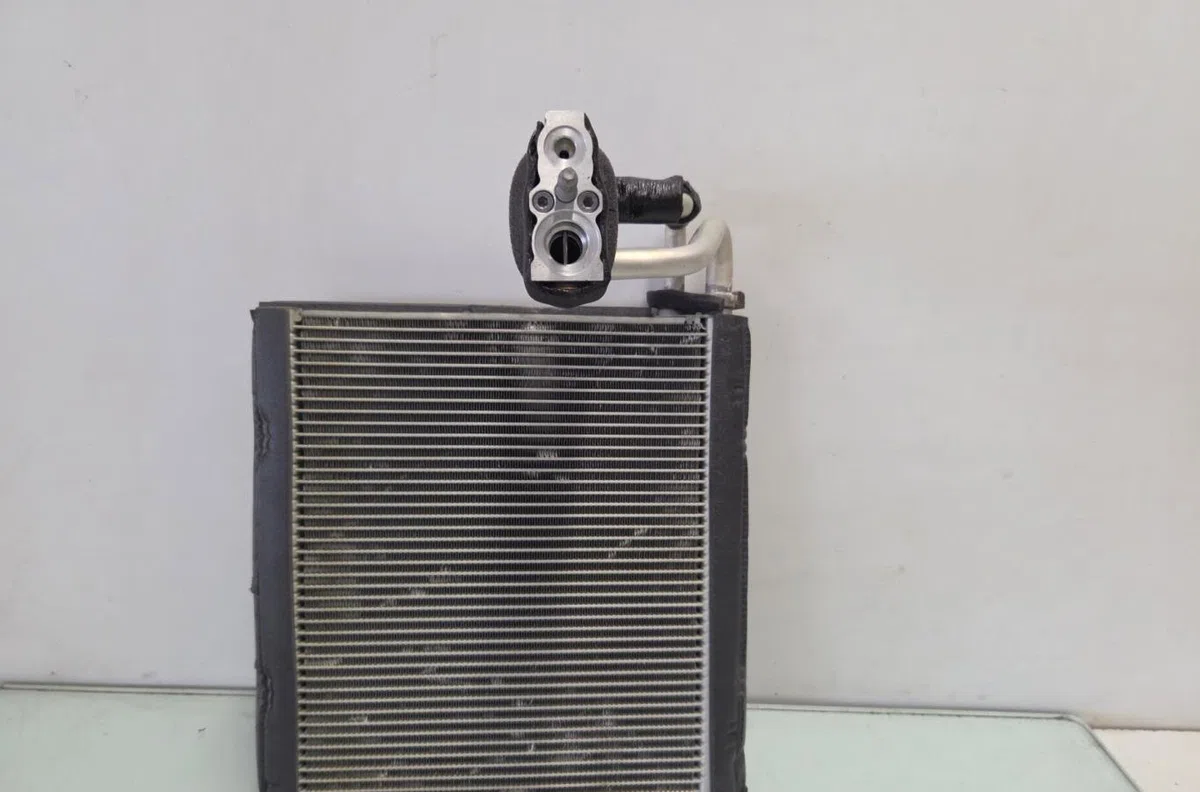 Radiateur - condenseur clim FORD KUGA 3 PHASE 1 occasion