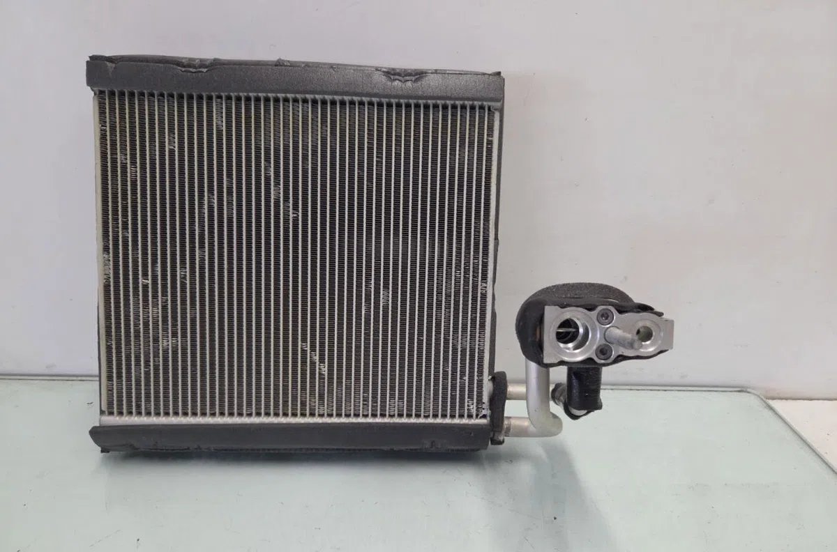 Radiateur - condenseur clim FORD KUGA 3 PHASE 1 occasion