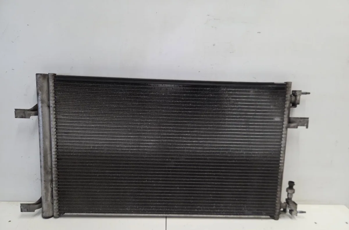 Radiateur - condenseur clim OPEL ZAFIRA TOURER C PHASE 1 occasion