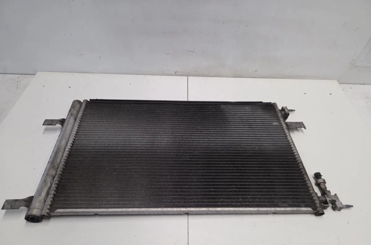 Radiateur - condenseur clim OPEL ZAFIRA TOURER C PHASE 1 occasion