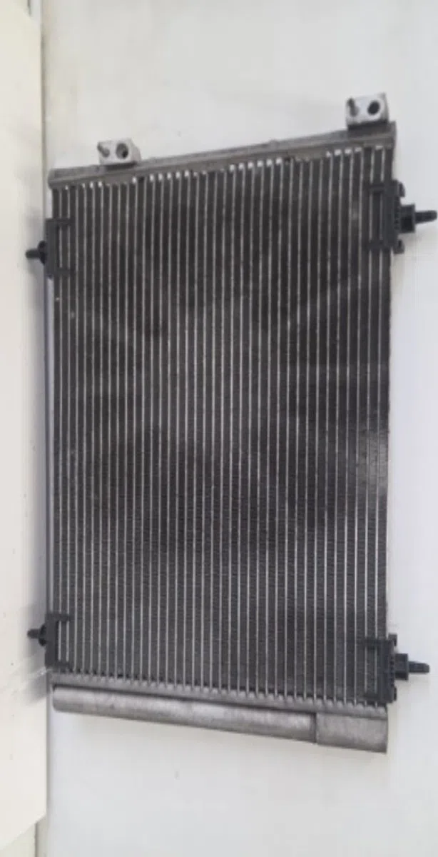 Radiateur - condenseur clim PEUGEOT 308 1 PHASE 1 CABRIOLET occasion
