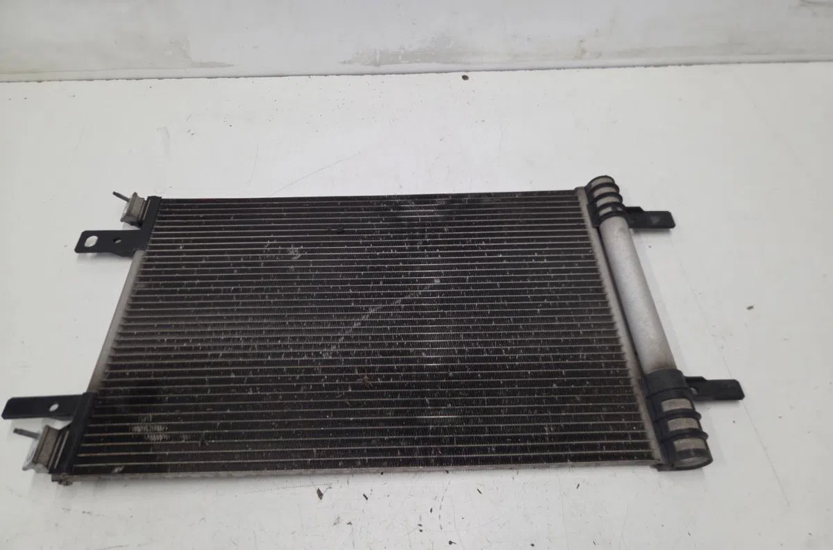 Radiateur - condenseur clim PEUGEOT 308 2 PHASE 1 occasion