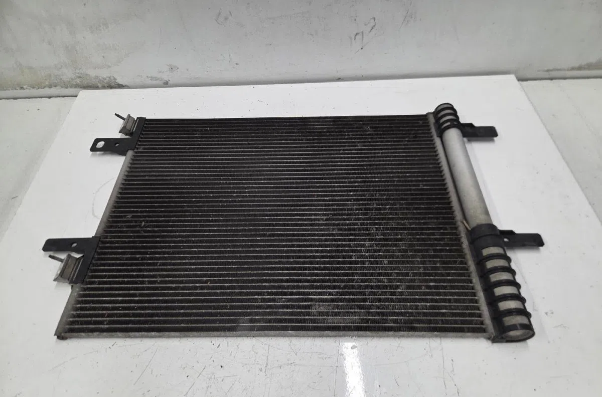 Radiateur - condenseur clim PEUGEOT 5008 2 PHASE 1 occasion