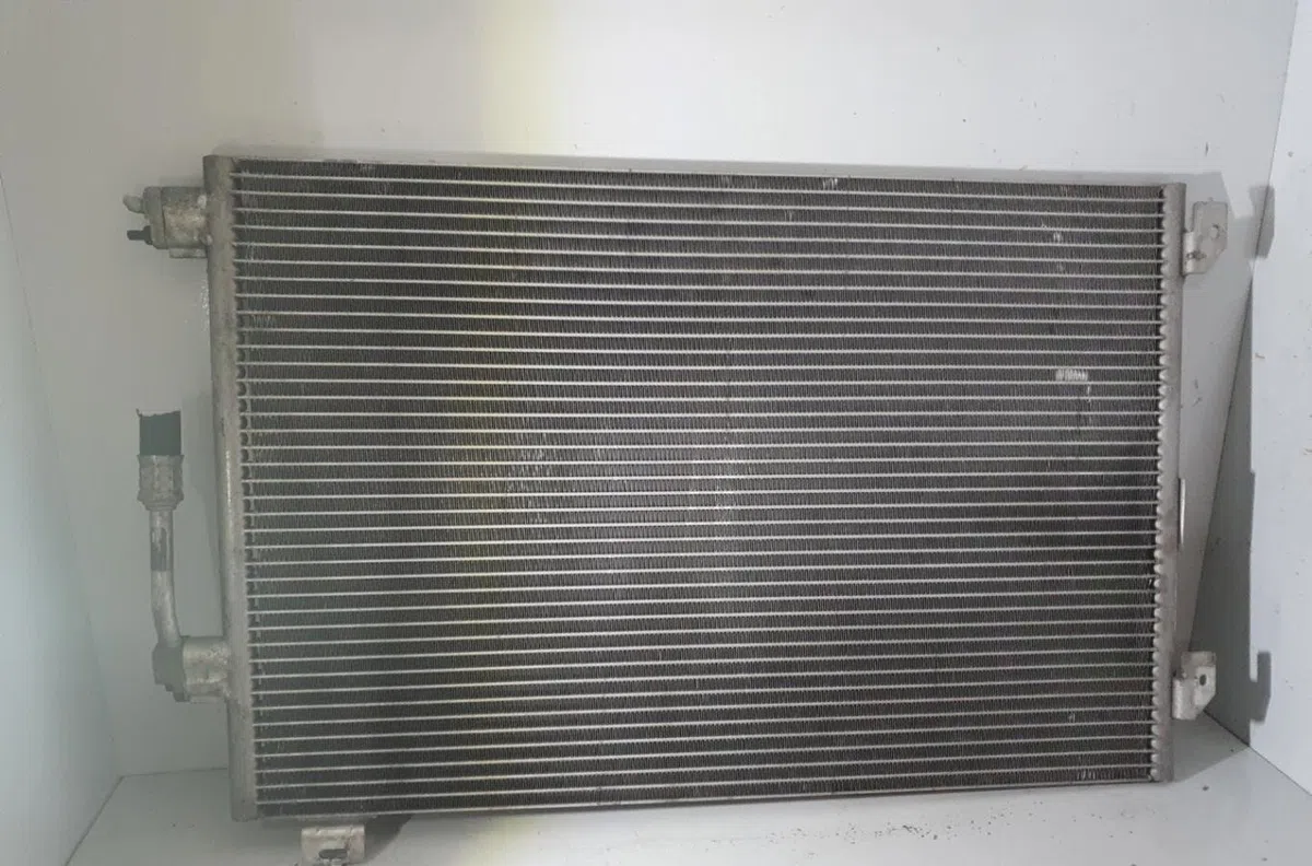 Radiateur - condenseur clim RENAULT CLIO 2 CAMPUS PHASE 1 occasion
