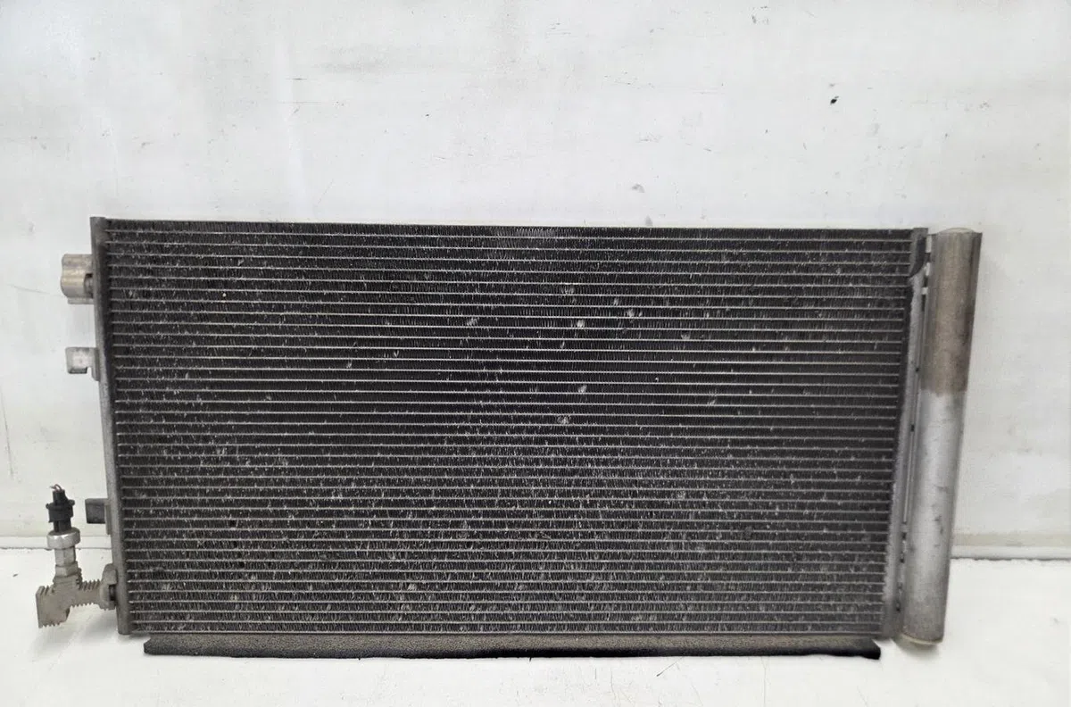 Radiateur - condenseur clim RENAULT GRAND SCENIC 3 PHASE 1 occasion