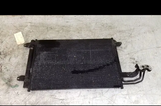 Radiateur - condenseur clim Volkswagen GOLF PLUS V (5M1, 521) 1.9 tdi (2005-2009) 5 portes occasion