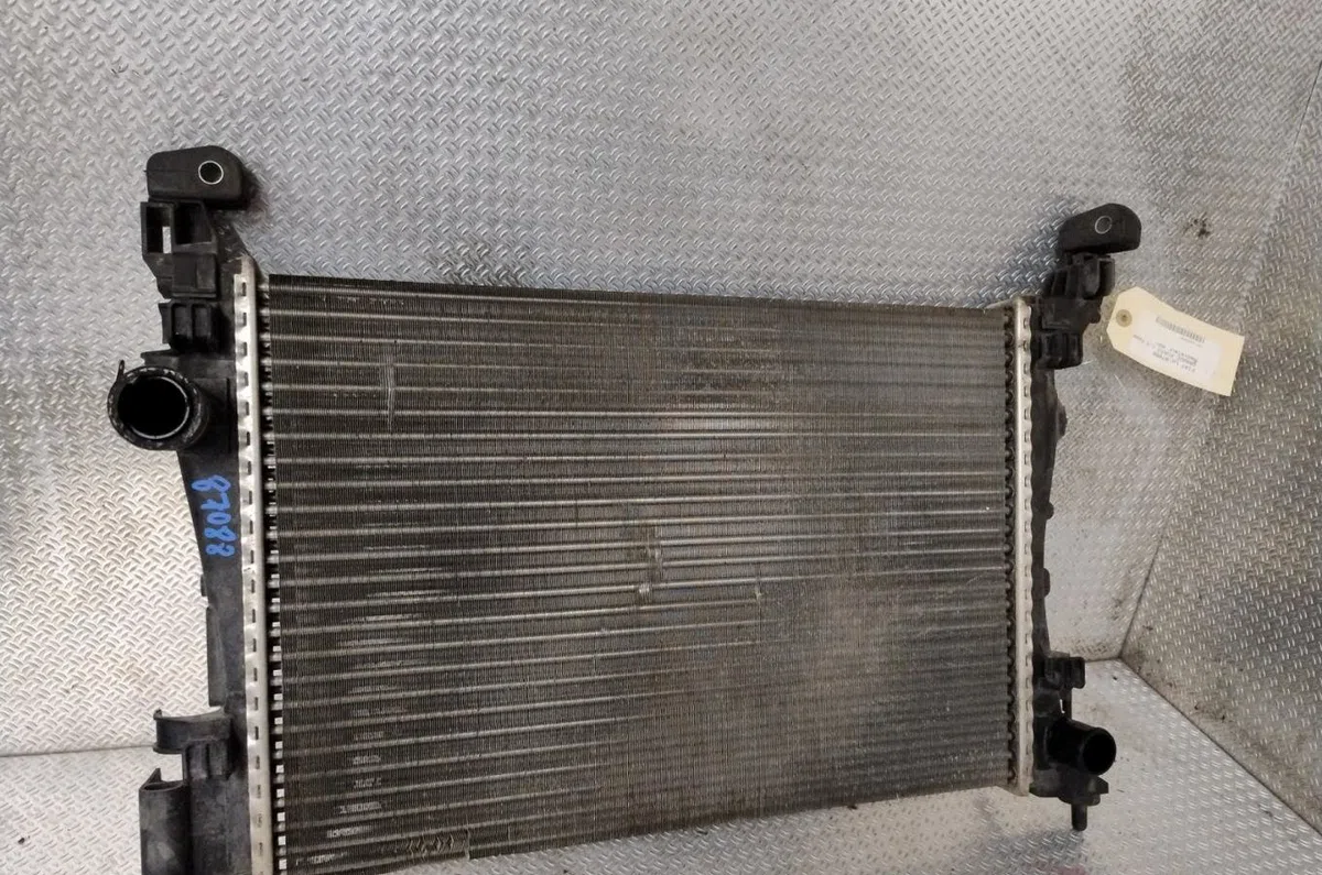Radiateur FIAT GRANDE PUNTO  GRANDE PUNTO occasion