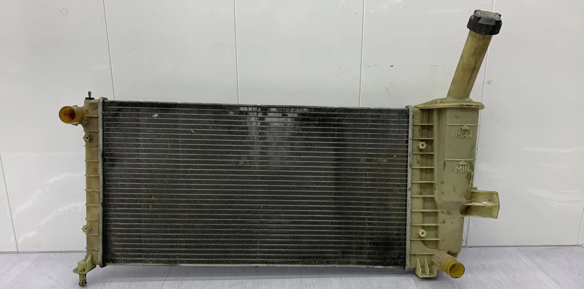 Radiateur FIAT PUNTO 2 PHASE 1 occasion