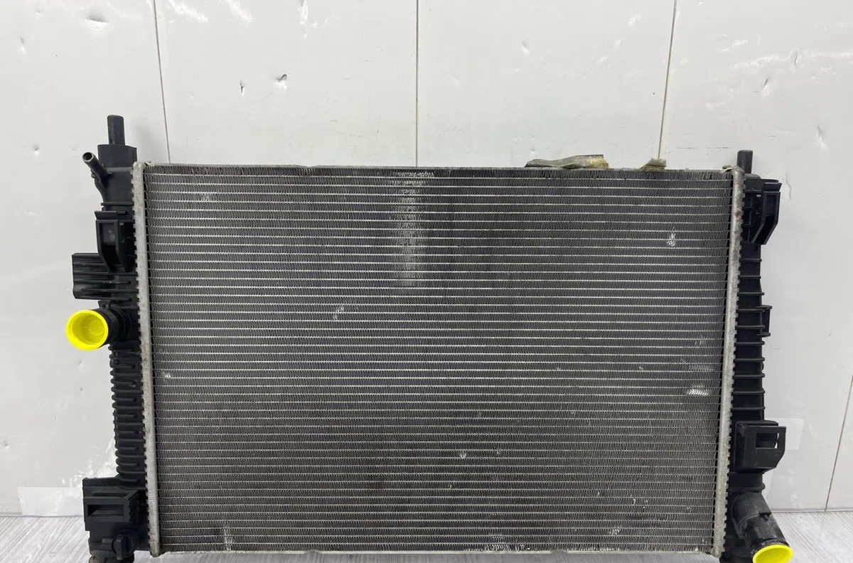 Radiateur FORD C-MAX 2 PHASE 1 occasion